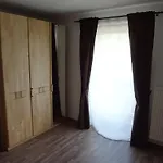 Gruesser In Lejlighed