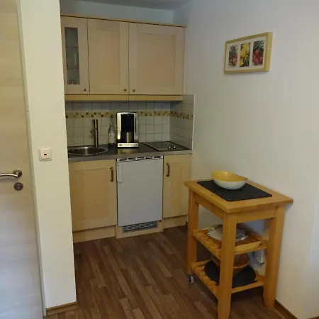 Apartment Gruesser In *